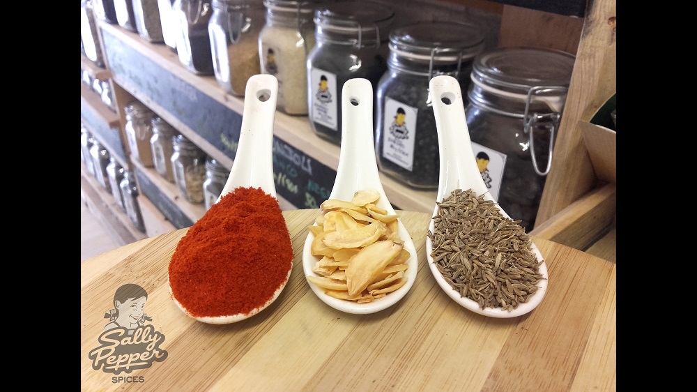 Sally Pepper especias para PURÉ DE JUDIAS BLANCAS:Pimentón dulce,Ajo y Comino.