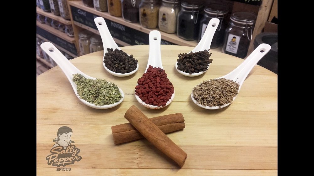 Sally Pepper Especias para cochinita pibil:Achiote,Canela,Pimienta negra,Comino,Orégano.