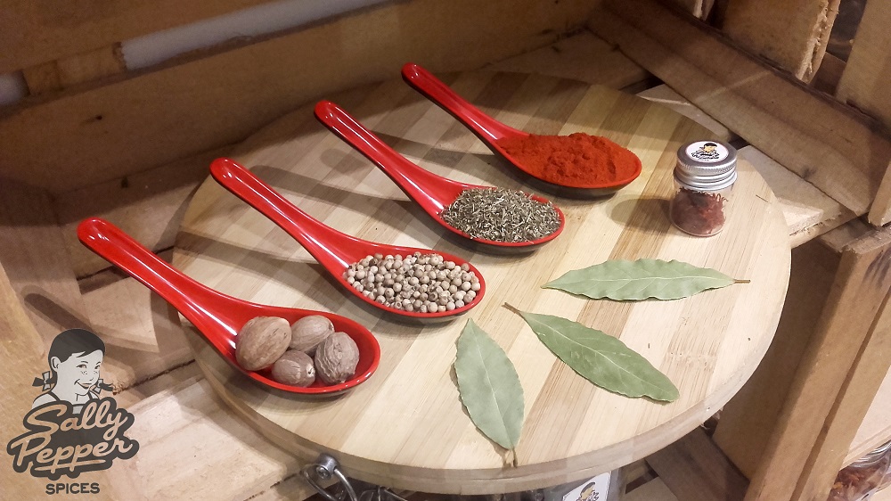 Sally Pepper-Spices-Tienda-Especias-Madrid-Receta-CONEJO-AL VINO BLANCO-Nuez moscada-Pimienta blanca-Pimentón-Tomillo-Laurel-Azafrán-1000 x 562