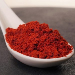 Pimentón Ahumado Dulce molido de color rojo intenso