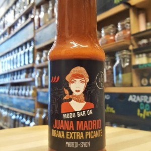 Botella de Salsa Brava Original Extra Picante de la marca Juana Madrid en la tienda de especias Sally Pepper